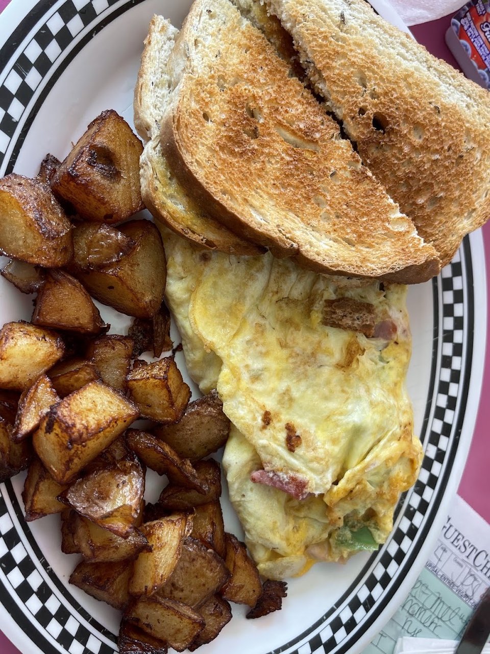 Egg with Grits or Potatoes and Toast